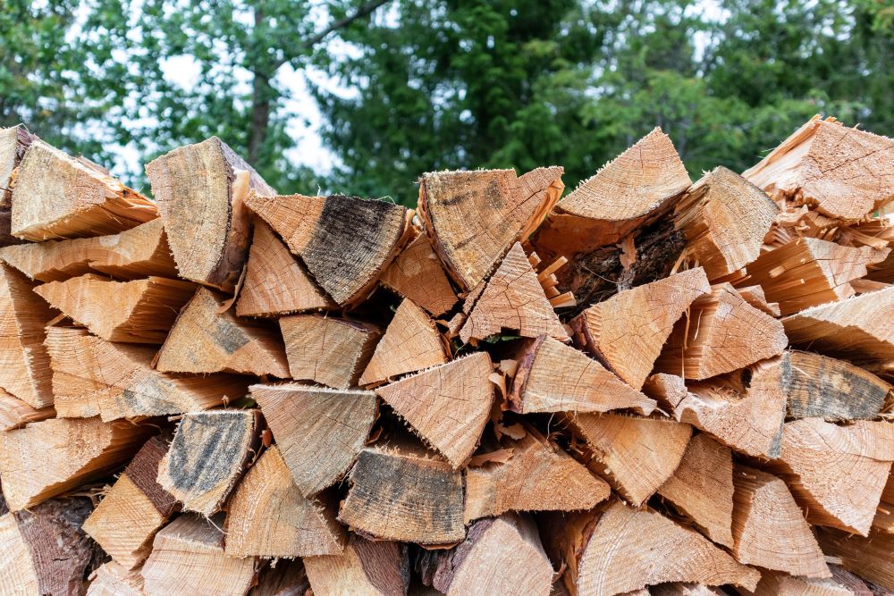 Preparing for Delivery: How to Store Coal, Firewood and Other Solid Fuels